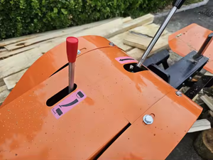 Fendeuse de bûches de 35 tonnes, fendeuse de bûches hydraulique de 6,5 CV, processeur de bois mobile cinétique, fendeuse de bûches - Product Image 3