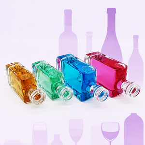 Bouteilles d'alcool en verre <span class=keywords><strong>de</strong></span> qualité supérieure avec liège en verre Tailles 50ml 100ml 200ml Petites bouteilles réutilisables pour les cadeaux <span class=keywords><strong>de</strong></span> vin faits maison et l'échantillonnage - Product Image 3