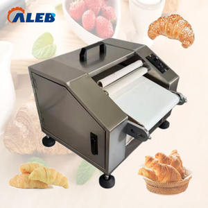 Machine à rouler la pâte à croissants de bonne qualité, machine à former les pâtisseries, machine à faire des croissants - Product Image 1