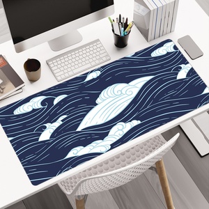 แผ่นรองเมาส์ลายการ์ตูนอนิเมะญี่ปุ่นรูปคลื่นทะเลสีน้ำเงินขนาดใหญ่ พิมพ์ลายแบบ Sublimation สำหรับเล่นเกมส์และใช้ในสำนักงาน - Product Image 1
