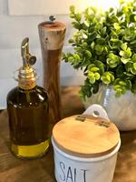 Ensemble de moulin à poivre et sel en bois d'acacia Moulin en bois avec tige verticale en acier inoxydable Ensembles de vaisselle polyvalents et de qualité supérieure réglables