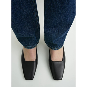 <span class=keywords><strong>Mule</strong></span> tendance en cuir véritable avec rivets et lanières pour femme – Confortable pour l'été et toutes les saisons - Product Image 2