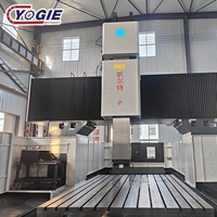 Centre d'usinage à portique FRT-4032 avec système Fanuc CNC et quatrième axe