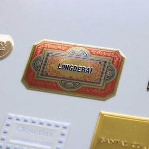 Etiqueta Metálica Adhesiva Dorada Personalizada para Cosméticos, Nuevo Estilo, Etiqueta Metálica con Logotipo Personalizado para Envases de Perfume - Product Image 6