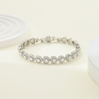 Prix de gros argent sterling 925 luxe hip hop personnalisé vvs moissanite glacé bracelet cubain taille coeur pour les femmes