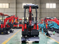 Mini-excavatrice hydraulique compacte de 1,5 tonne, excavatrice diesel CE, machine chinoise
