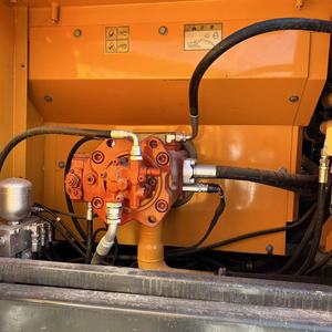 Excavatrice sur chenilles Hyundai 300 de 30 tonnes d'occasion, d'origine coréenne, faible nombre d'heures de fonctionnement, moteur Cummins, bon système hydraulique, pour la construction - Product Image 2