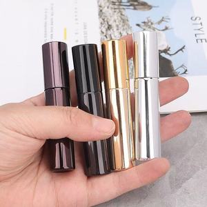 Grosir 10ml emas dan perak hitam parfum semprot botol kaca kosmetik cair <span class=keywords><strong>Nebulizer</strong></span> wadah Mini sampel botol parfum - Product Image 1