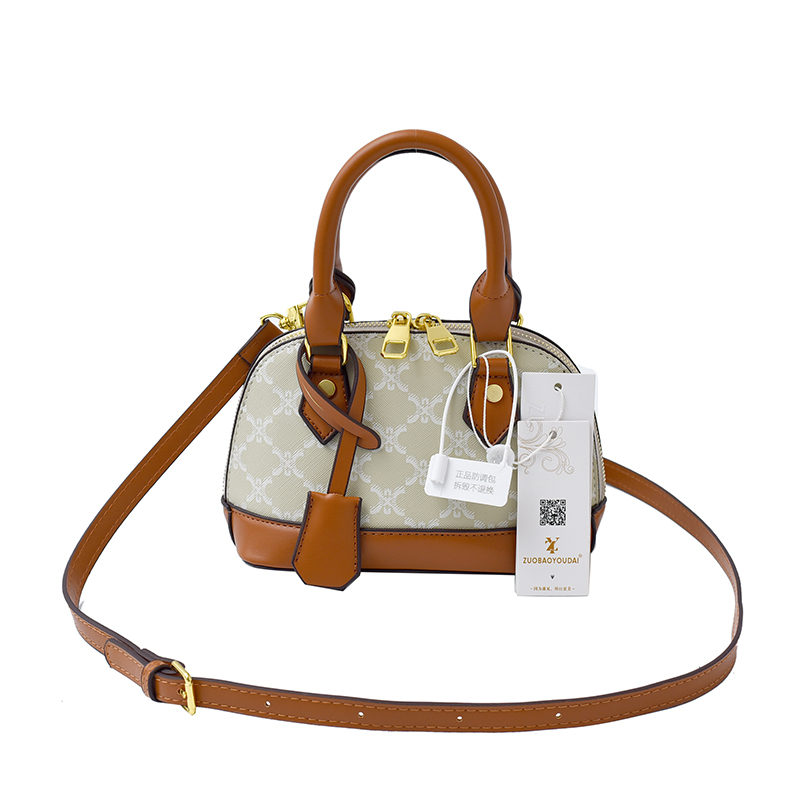 Petit Beige