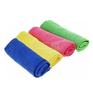 Chiffon de nettoyage pour surfaces de voiture de haute qualité en vrac, tout type de taille, serviette en microfibre de qualité supérieure - Product Image 3
