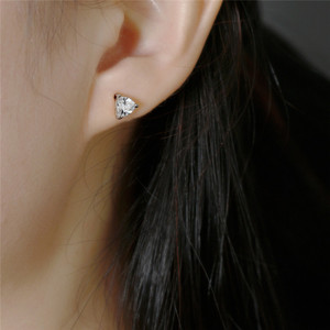 नया फैशन बड़ा चमकदार जिरकॉन स्टोन स्टड 925 स्टर्लिंग चांदी त्रिकोण हीरे के पत्थर की बालियां - Product Image 6