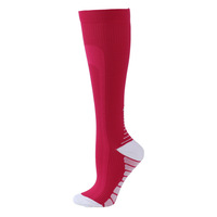 Chaussettes de course à compression graduée pour hommes et femmes, avec logo personnalisé, pour la performance, le soutien du mollet, l'amincissement, le marathon et le yoga, vente en gros