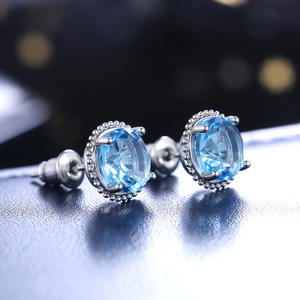 Orecchini a perno Tacori blu con incastonatura a castone, gioielli classici da donna, idea regalo - Product Image 5