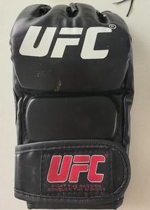 Gants d'entraînement MMA noir mat <span class=keywords><strong>avec</strong></span> protection pour le sparring et le grappling, pour la boxe, le Muay Thai et l'entraînement au <span class=keywords><strong>sac</strong></span> <span class=keywords><strong>de</strong></span> <span class=keywords><strong>frappe</strong></span> - Product Image 3