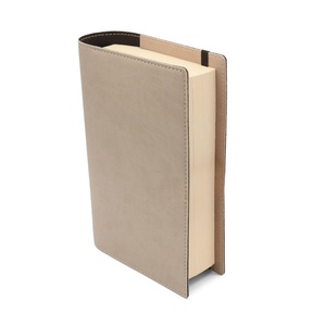 Carnet de notes et organiseur A5 personnalisé à couverture rigide, couverture de carnet <span class=keywords><strong>rechargeable</strong></span> en <span class=keywords><strong>cuir</strong></span> végétalien avec poches intérieures - Product Image 1