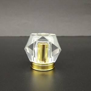2021 Tùy Chỉnh Acrylic Nhôm Nước Hoa <span class=keywords><strong>Cap</strong></span> Vàng Cologne Nước Hoa Vít Vương Miện <span class=keywords><strong>Cap</strong></span> - Product Image 5