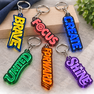 Porte-clés en acrylique avec texte imprimé UV – Forme irrégulière – Motifs : Brave, Focus, Create, United, Forward, Shine – Cadeau promotionnel en plastique – OEM ODM – Homme - Product Image 1