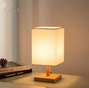 Lampada da Tavolo Moderna in Stile Nordico per Bambini, Luce Notturna con Controllo a Interruttore, Paralume in Acrilico, LED Artigianale con Calligrafia su Bambù - Product Image 5