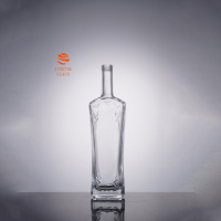 Bouteille de vin en verre à bordure gaufrée de 750 ml, bouteille rectangulaire en verre transparent, adaptée à l'emballage de la vodka et du brandy