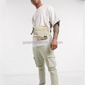 T-shirt blanc personnalisé de haute qualité, unisexe, coupé et cousu, pour homme, coupe ample, en coton épais, style boxy et court - Product Image 4