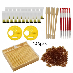 Système d'élevage de reine en plastique, kit de greffage pour l'apiculture, stylo à raclette pour gelée royale, boîte de culture, tasses à cellules, entrée de la <span class=keywords><strong>ruche</strong></span>, 1 ensemble - Product Image 1