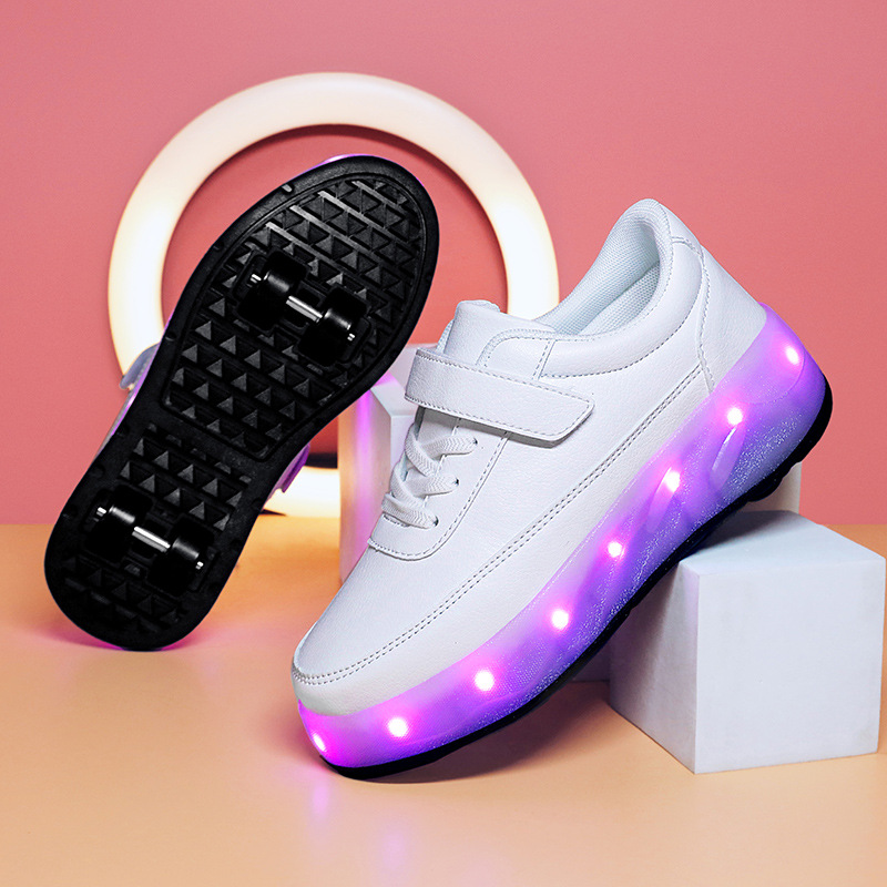 686 four-wheel white charging with lights