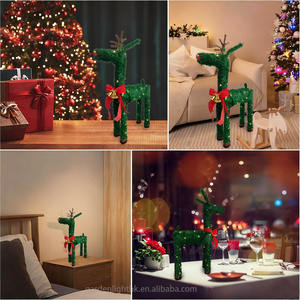 Décoration de Noël en forme de renne 3D - Renne artificiel en PVC avec éclairage LED fonctionnant sur piles, avec nœud rouge et clochettes dorées pour la maison et les fêtes - Product Image 6