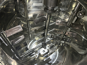 Miscelatore Omogeneizzatore Sottovuoto 300L per Creme e Lozioni con Riscaldamento a Doppio Mantello e Raschietto per Olio e Acqua - Product Image 3