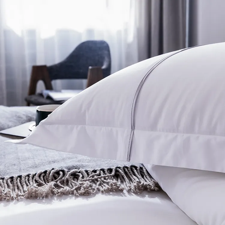300TC Percale बिस्तर सेट होटल चादरें होटल 50% कपास 50% पॉलिएस्टर लक्जरी duvet कवर रानी