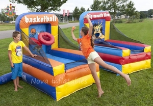 Jeux sportifs gonflables en PVC de qualité commerciale personnalisés, buts de football et de basketball et château pour utilisation dans les parcs d'aventure, en vente - Product Image 5