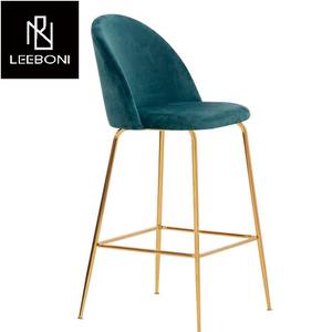 كراسي بارستول فاخرة بطراز كلاسيكي كحلي من الجلد الأزرق المطلي بالذهب مع أرجل من الفولاذ المقاوم للصدأ - Product Image 5