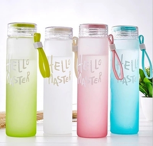 Madou, botella deportiva de borosilicato de 500ml, bebida directa, cubierta de tela elegante personalizable, tapa sin BPA, deportes coloridos esmerilados - Product Image 6
