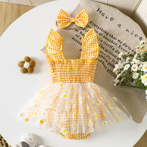 2025 estate nuova bambina Harper appeso cintura maglia triangolo set di <span class=keywords><strong>abbigliamento</strong></span> dolce <span class=keywords><strong>margherita</strong></span> ricamato con chiusura a bottone - Product Image 2