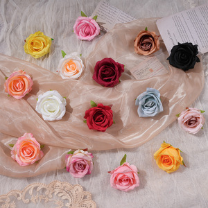 Petites roses artificielles en soie Paris, décorations de mariage, décoration intérieure, accessoires de photographie en extérieur - Product Image 1
