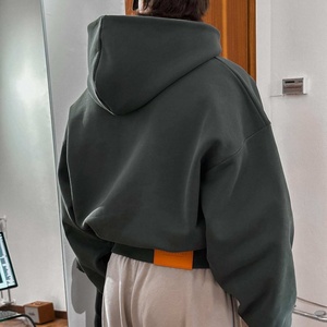 Sweat-shirts à capuche unisexes surdimensionnés de couleur unie Topshow, à épaules tombantes, en coton lourd de 500 g/m², sweat-shirts à capuche courts - Product Image 3