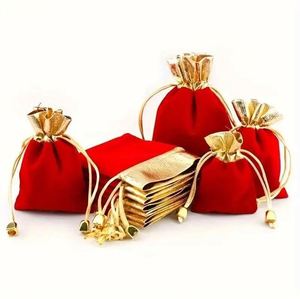 Pochette en velours à cordon personnalisée avec logo doré, sac cadeau de luxe imprimé pour bijoux, vente en gros, personnalisable pour mariage et cosmétiques - Product Image 3