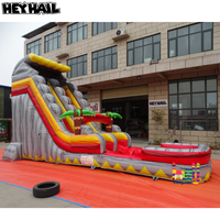 Château gonflable commercial d'extérieur pour enfants et adultes, avec grand toboggan aquatique et piscine, idéal pour les fêtes de garçons et de filles