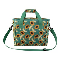 Faltbare Polyester-Camping-Bestecktasche für 4 Personen mit großem Kühlfach, Tragegriff und Schultergurt zum Kälteerhalt