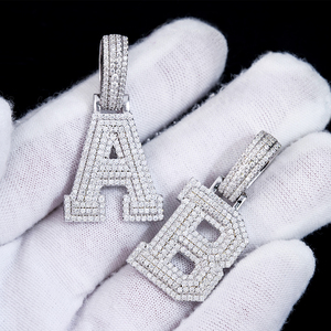 Joyería Hiphop para Hombre de Buena Calidad, Plata 925, Moissanita Blanca de Corte Brillante, Colgante con Inicial de la A a la Z, Chapado en Oro Blanco - Product Image 1