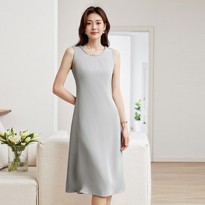 Korean Style Round Neck Sleeveless Dress Black Mid Length Slim Fit Pearl Trim Simple Design For Women - Product Image 3