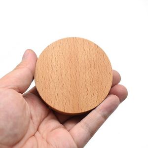 Abridor de Botellas Magnético Redondo de Madera de Haya con Grabado Personalizado de Logotipo para Recuerdo de Boda - Product Image 3