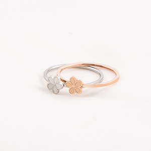 Flower Shape <b>Titanium</b> Steel <b>Ring</b> Rose Gold And Steel Color Women's Fashion Jewelry Gift For Daily Wear - Product Image 1