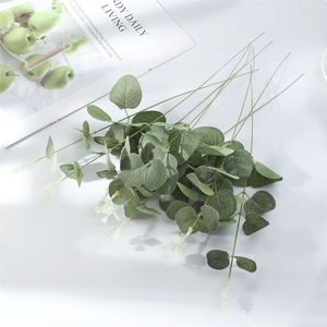 Rama de Eucalipto <span class=keywords><strong>Artificial</strong></span> con Hojas Plateadas, Follaje <span class=keywords><strong>Artificial</strong></span>, Accesorio Decorativo para Fotografía, Caja de Regalo, Corona - Product Image 5
