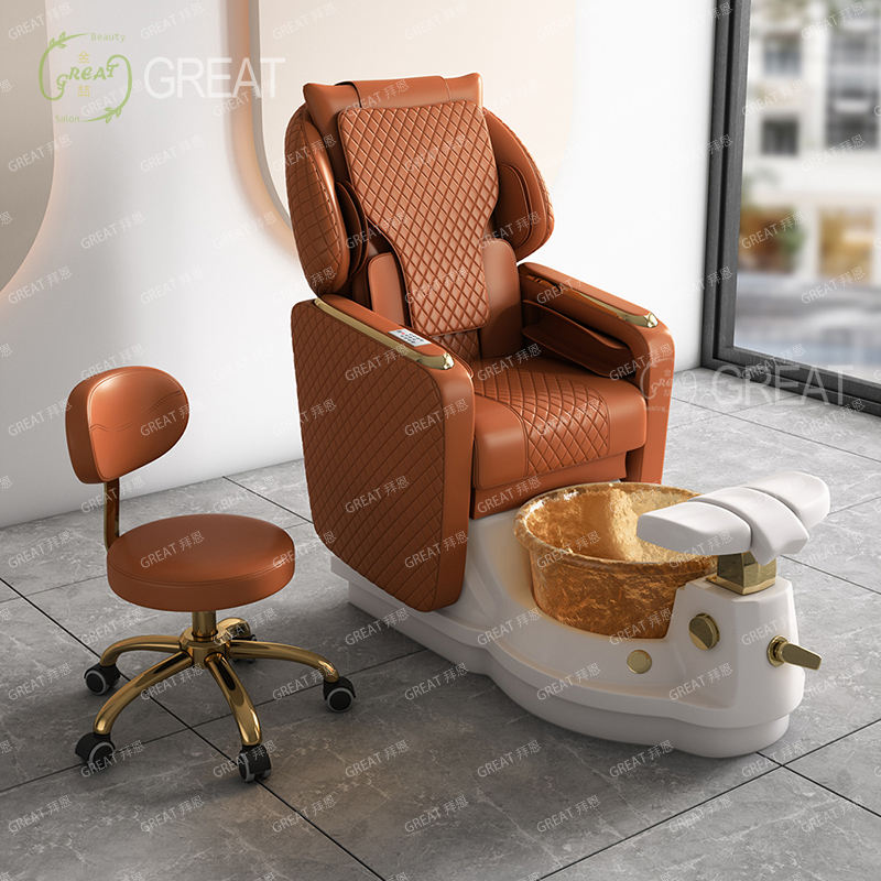 สีน้ำตาล