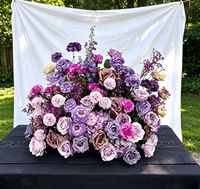 Centros de Mesa de Flores Artificiales de Seda para Bodas y Eventos Navideños - Decoración Duradera, Hecha a Mano, Personalizable y con Tacto Real