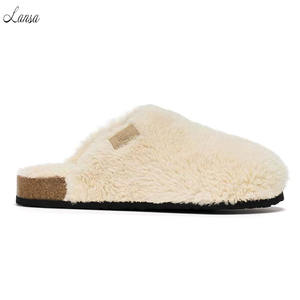 Fabricant OEM Logo personnalisé Automne Hiver Cachemire Fourrure Bout Fermé Pousser Pantoufles <span class=keywords><strong>pour</strong></span> Femme <span class=keywords><strong>Homme</strong></span> avec Semelle Plate en Liège Maison Pantoufles - Product Image 5