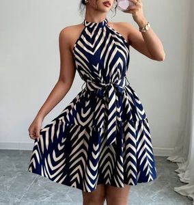 ชุดเดรสทรงเอแบบผูกคอสำหรับผู้หญิง ชุดเดรสปาร์ตี้ฤดูร้อนลายพิมพ์ดิจิทัล ชุดมินิเดรสลายทางแบบต่อผ้า ชุดลำลองสำหรับผู้หญิง - Product Image 1