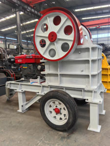 Hot Sale Mobile Backen brecher für Golderz-Dieselmotor Neu für den Bau von Förderbändern - Product Image 5