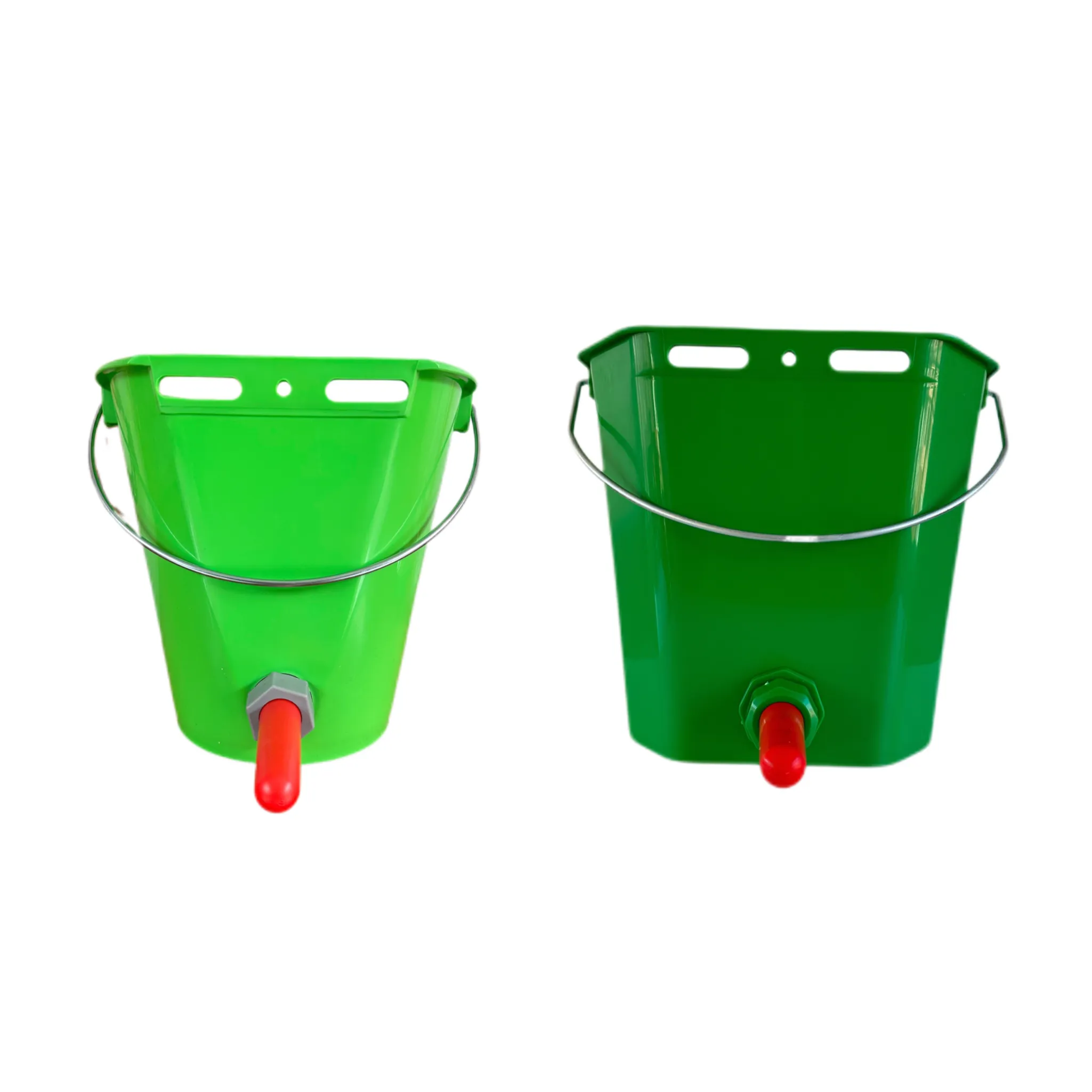 Factory prices 8L and 12L calf feeding buckets with a pacifier for raising calves and lambs
