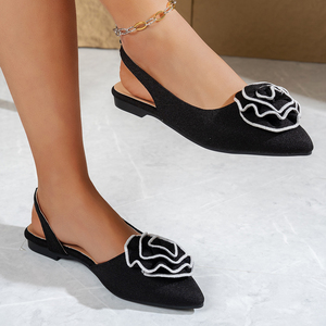 Zapatos Planos de Mujer con Tira Trasera, Negros, con Punta en Pico, con Volantes 3D y Flores, para Oficina, Fiesta o Uso Diario - Product Image 3